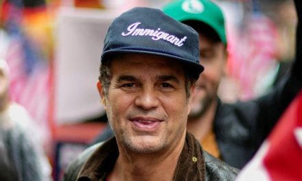 Mark Ruffalo dan Hulk: Perjalanan Emosional Sang Raksasa Hijau