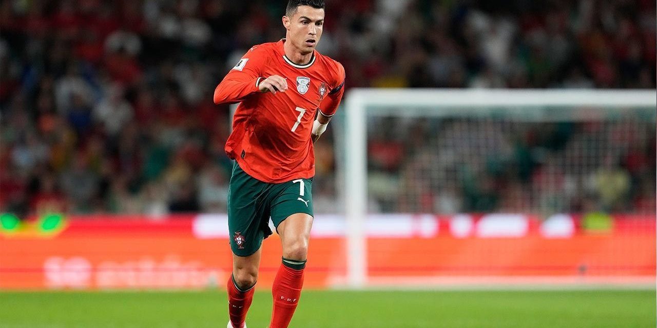 Pemain Sepak Bola Yang Terkenal Menarik Perhatian Penggemar