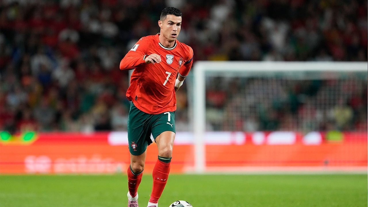 Pemain Sepak Bola