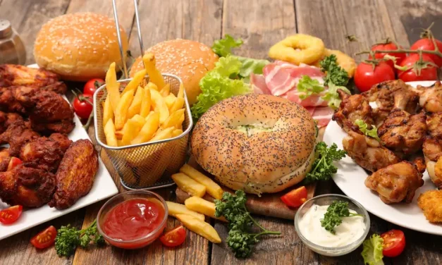 9 Orang Sakit Akibat Infeksi Mematikan Dari Makanan Siap Saji