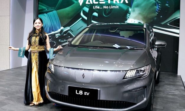 Mobil Listrik Aletra L8 EV Di pakai untuk Taksi Online