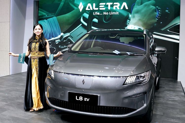 Mobil Listrik Aletra L8 EV Di pakai untuk Taksi Online